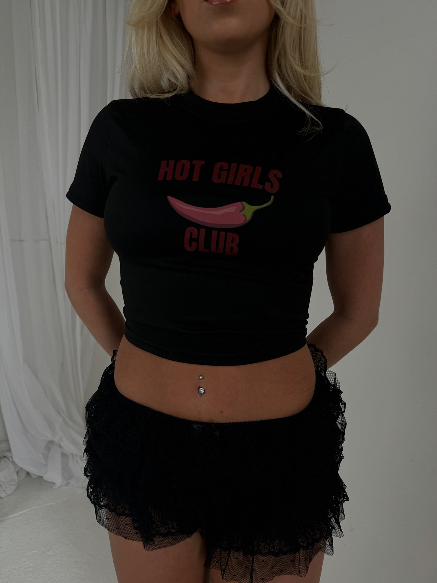 Hot girls club baby tee